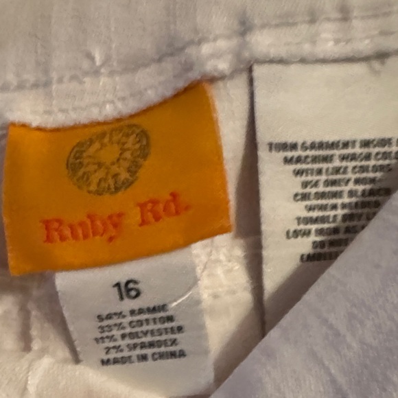 Ruby Rd. White Cropped Jeans with Embellishments - Picture 2 of 3